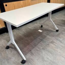 Escritorio de Oficina plegable / Blanco / con ruedas